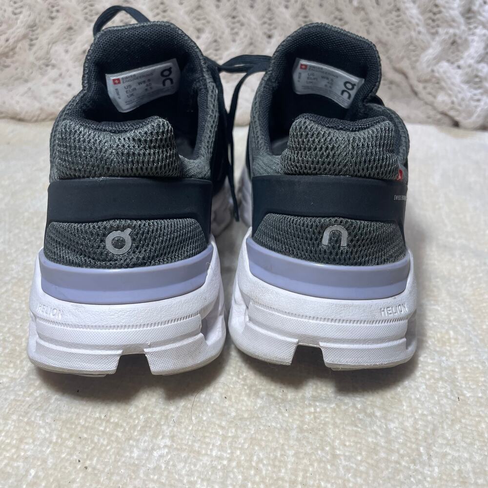 ONCLOUD WOMAN SNEAKERS SIZE 8.5 SWISS ENGINEERING - Picture 4 of 10